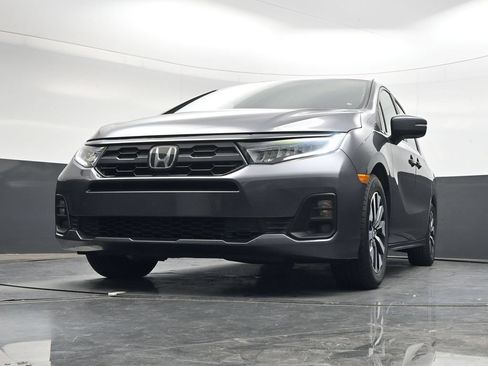 Used 2025 Honda Odyssey EX-L image 39