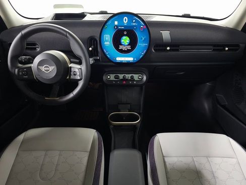 New 2025 MINI Cooper 4-Door Hardtop image 14