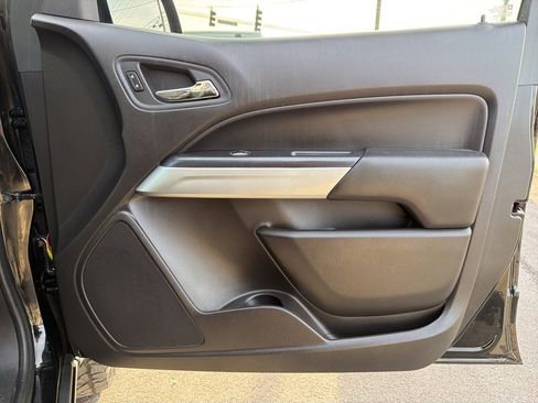 Used 2016 Chevrolet Colorado LT w/ LT Convenience Package image 23