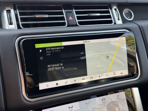 Used 2018 Land Rover Range Rover AWD/4WD image 21
