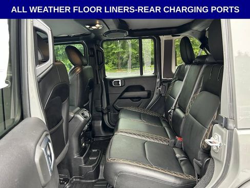 Used 2023 Jeep Wrangler Unlimited Sahara AWD/4WD image 19