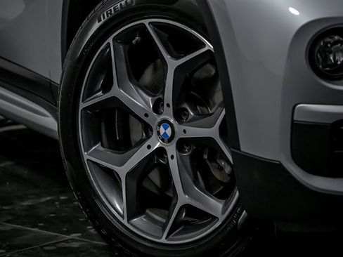 Used 2018 BMW X1 xDrive28i image 3