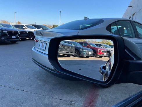 Used 2023 Chevrolet Malibu LT image 19