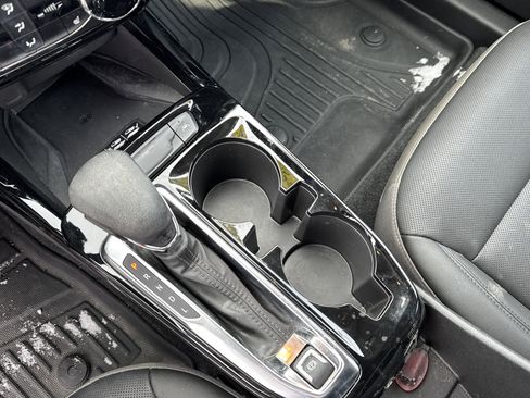 Used 2024 Chevrolet Trax ACTIV w/ Sunroof Package image 23