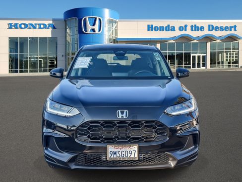 Certified 2024 Honda HR-V LX image 2