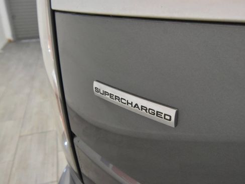 Used 2018 Land Rover Range Rover Long Wheelbase Supercharged image 35