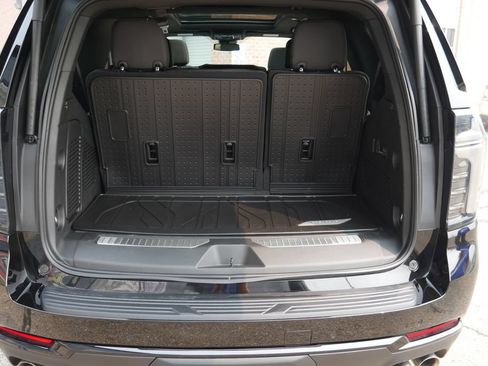 New 2026 Chevrolet Tahoe Z71 w/ Comfort Package AWD/4WD image 10