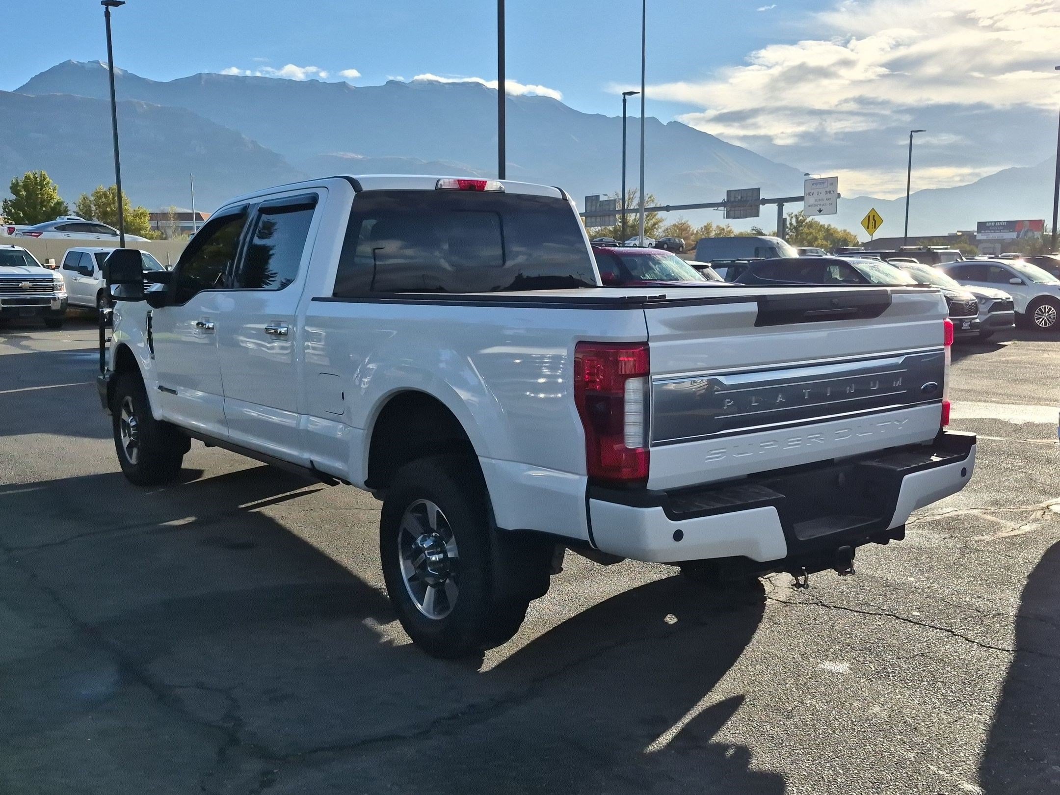 Used 2017 Ford F350 Platinum w/ Platinum Ultimate Package AWD/4WD image 8