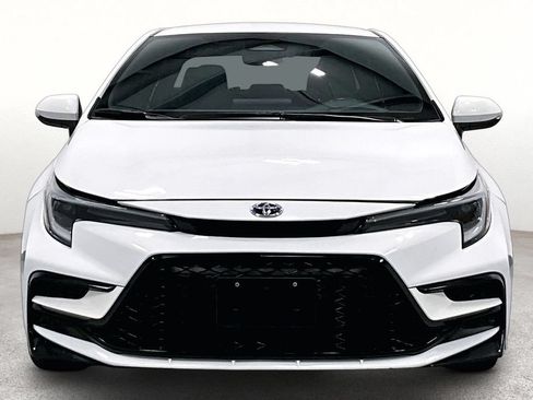 Used 2023 Toyota Corolla SE FWD image 4