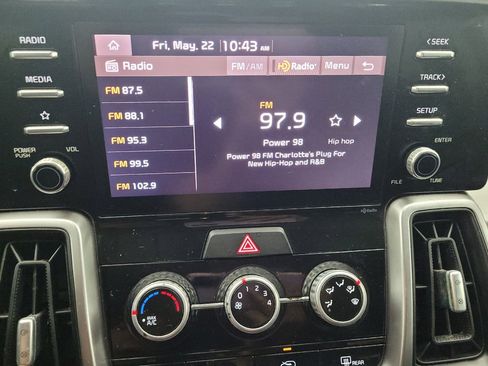 Used 2022 Kia Sorento LX FWD image 25