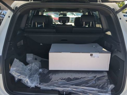 Certified 2024 Mercedes-Benz GLB 250 image 25