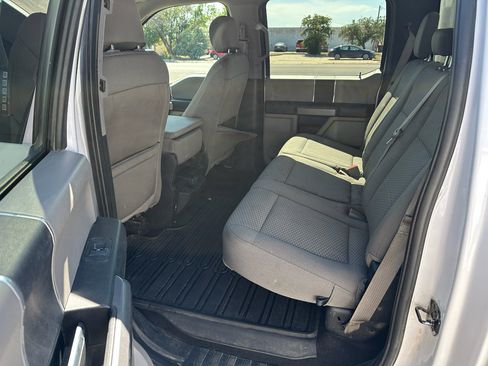 Used 2020 Ford F150 XLT w/ Trailer Tow Package image 9