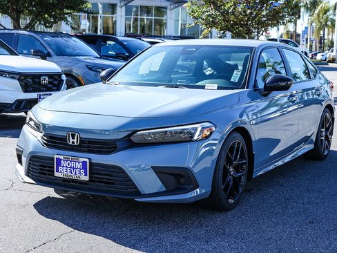Used 2023 Honda Civic Sport image 7