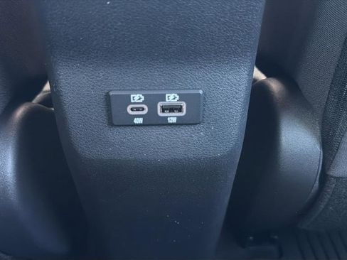 New 2026 Nissan Kicks SV w/ Charging Package FWD image 16