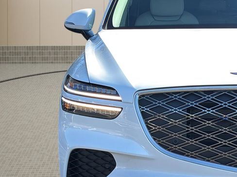 Certified 2026 Genesis GV70 2.5T image 10
