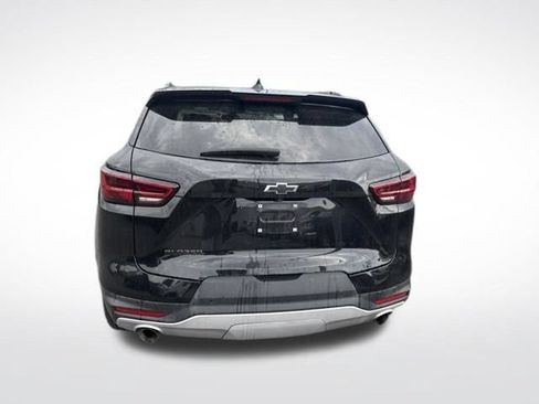 Used 2024 Chevrolet Blazer LT w/ Convenience Package FWD image 4