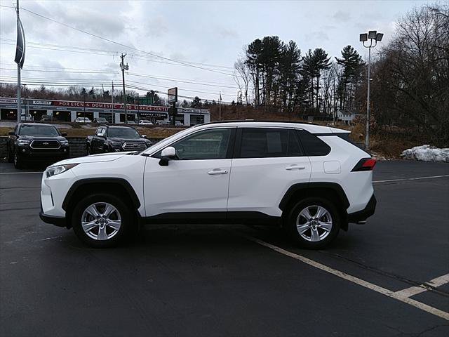 Certified 2019 Toyota RAV4 XLE w/ Convenience Package AWD/4WD image 4