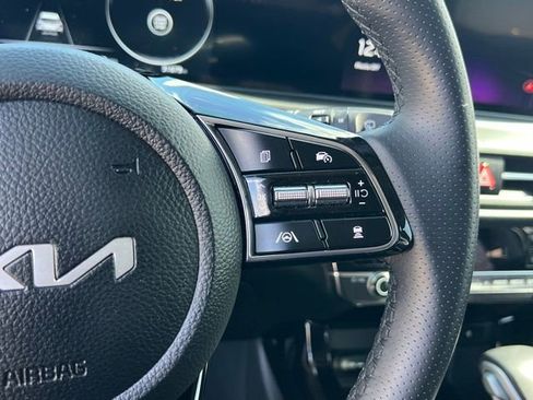 Certified 2024 Kia Seltos SX w/ SX Sunroof Package image 23