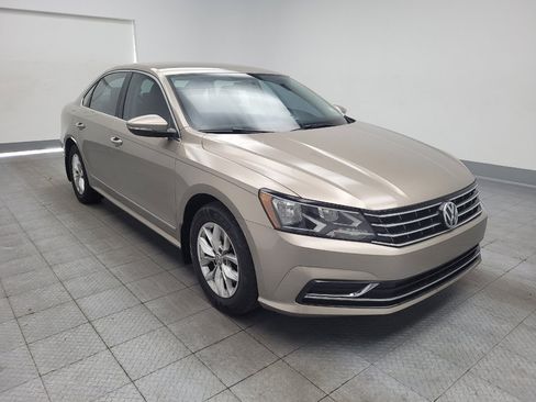 Used 2016 Volkswagen Passat 1.8T S FWD image 13
