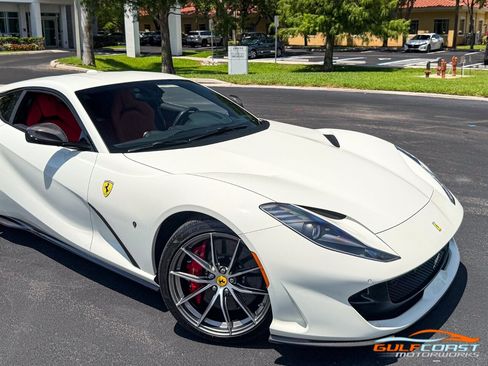 Used 2019 Ferrari 812 Superfast RWD image 63