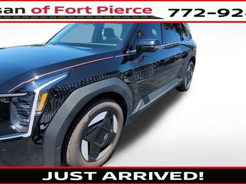 Used 2026 Kia EV9 Wind AWD/4WD image 1