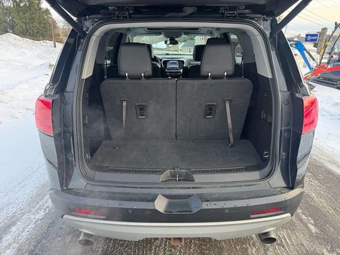 Used 2018 GMC Acadia SLT image 19