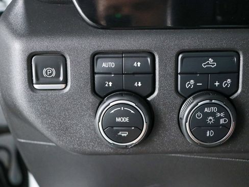 Used 2023 Chevrolet Silverado 1500 LT Trail Boss w/ Protection Package image 23