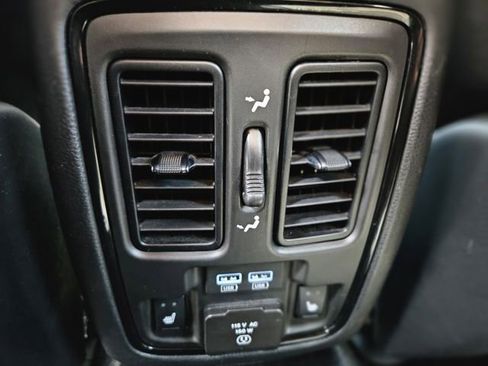 Used 2024 Dodge Durango GT RWD image 26