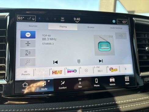 New 2026 Chrysler Pacifica Limited w/ S Appearance Package image 13