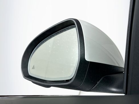 Used 2025 Mercedes-Benz C 300 4MATIC Sedan image 16