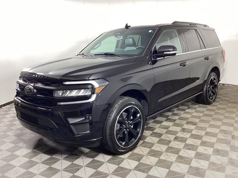 Used 2024 Ford Expedition Limited AWD/4WD image 5