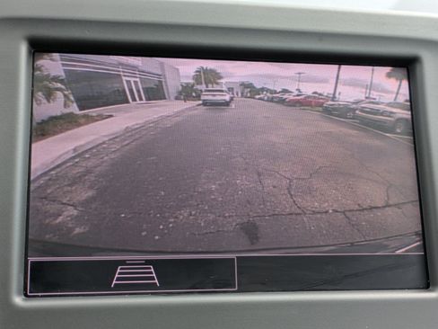 Used 2023 Chevrolet Equinox LT FWD image 26