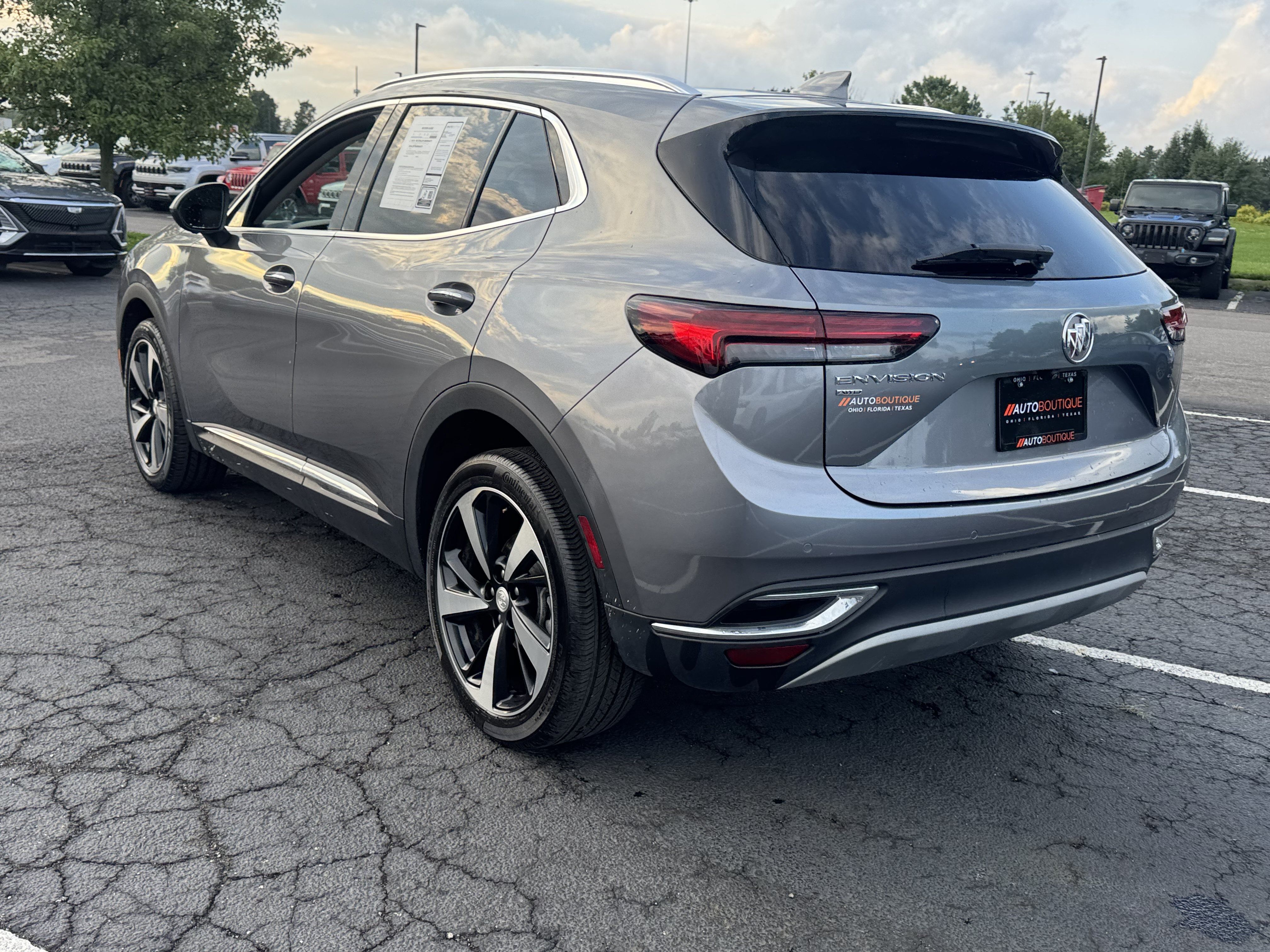 Used 2021 Buick Envision Essence w/ Technology Package I AWD/4WD image 9