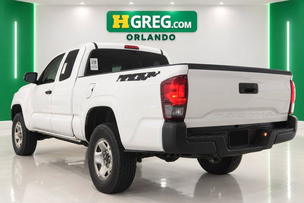 Used 2022 Toyota Tacoma SR RWD image 2