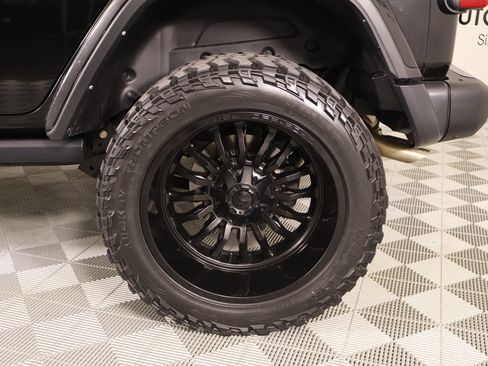 Used 2024 Jeep Wrangler Unlimited Rubicon 392 AWD/4WD image 19