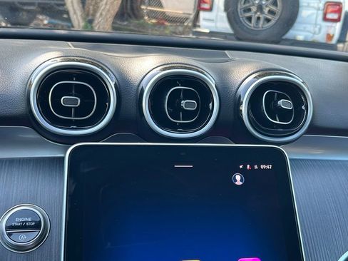 Used 2025 Mercedes-Benz C 300 4MATIC Sedan image 24