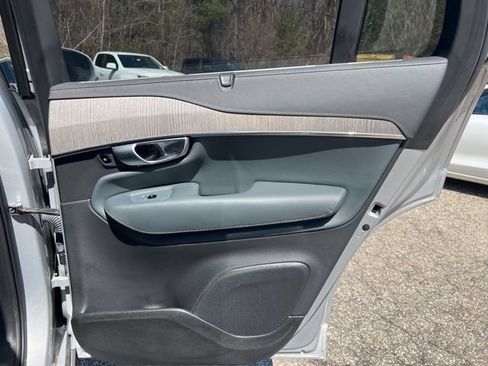 Certified 2023 Volvo XC90 B6 Ultimate AWD/4WD image 19