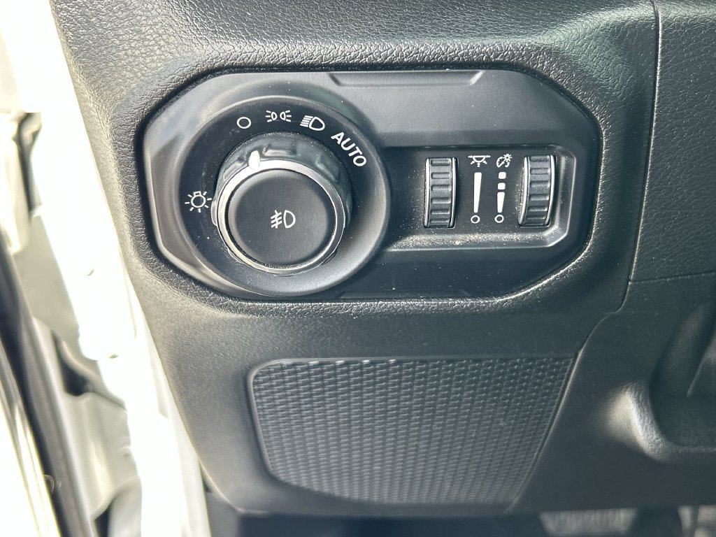 Used 2021 Jeep Wrangler Unlimited Sahara AWD/4WD image 18