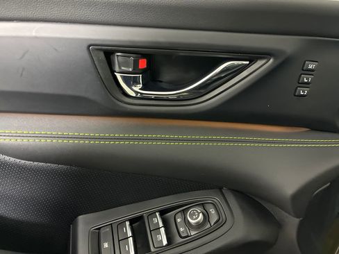 Used 2025 Subaru Ascent Bronze Edition w/ Onyx Package image 16