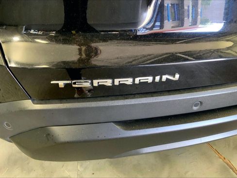 Used 2025 GMC Terrain Elevation FWD image 8