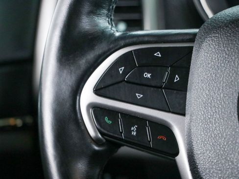 Used 2018 Jeep Grand Cherokee High Altitude RWD image 13