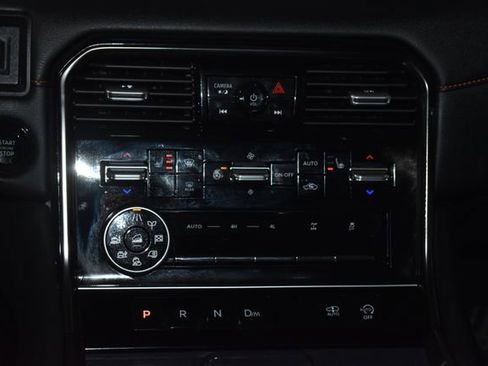 Used 2025 Nissan Armada PRO-4X image 18