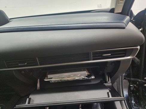 Used 2020 MAZDA CX-30 FWD image 31