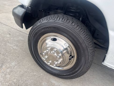 Used 2003 Ford E-450 and Econoline 450 RWD image 21