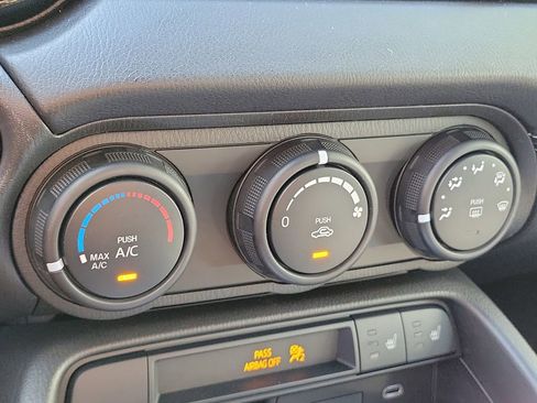 New 2026 MAZDA MX-5 Miata Club w/ Interior Package RWD image 28