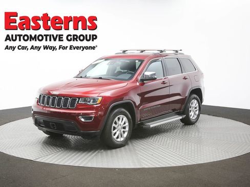 Used 2021 Jeep Grand Cherokee Laredo w/ Security & Convenience Group image 55