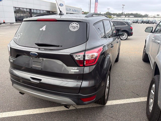 Used 2018 Ford Escape SE w/ SE Sync 3 Package FWD image 3
