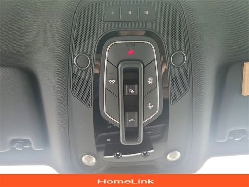 Used 2018 Audi Q5 2.0T Premium image 38