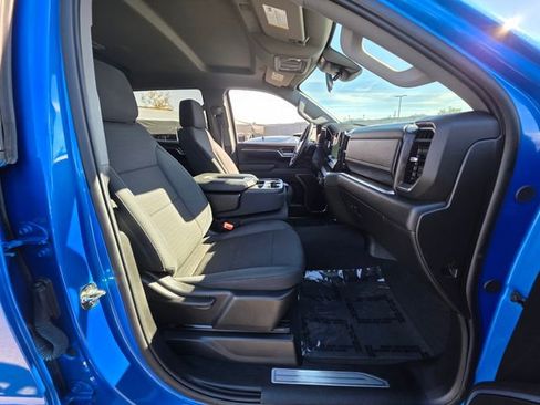 Used 2025 Chevrolet Silverado 1500 LT RWD image 10