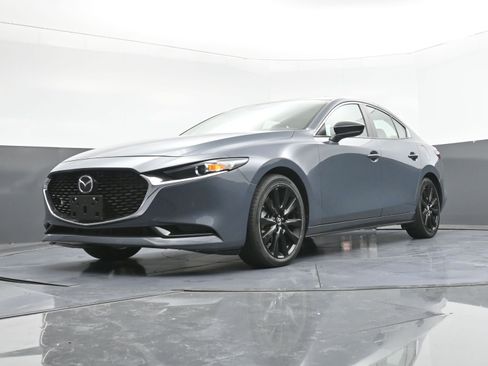 Used 2024 MAZDA MAZDA3 s image 29